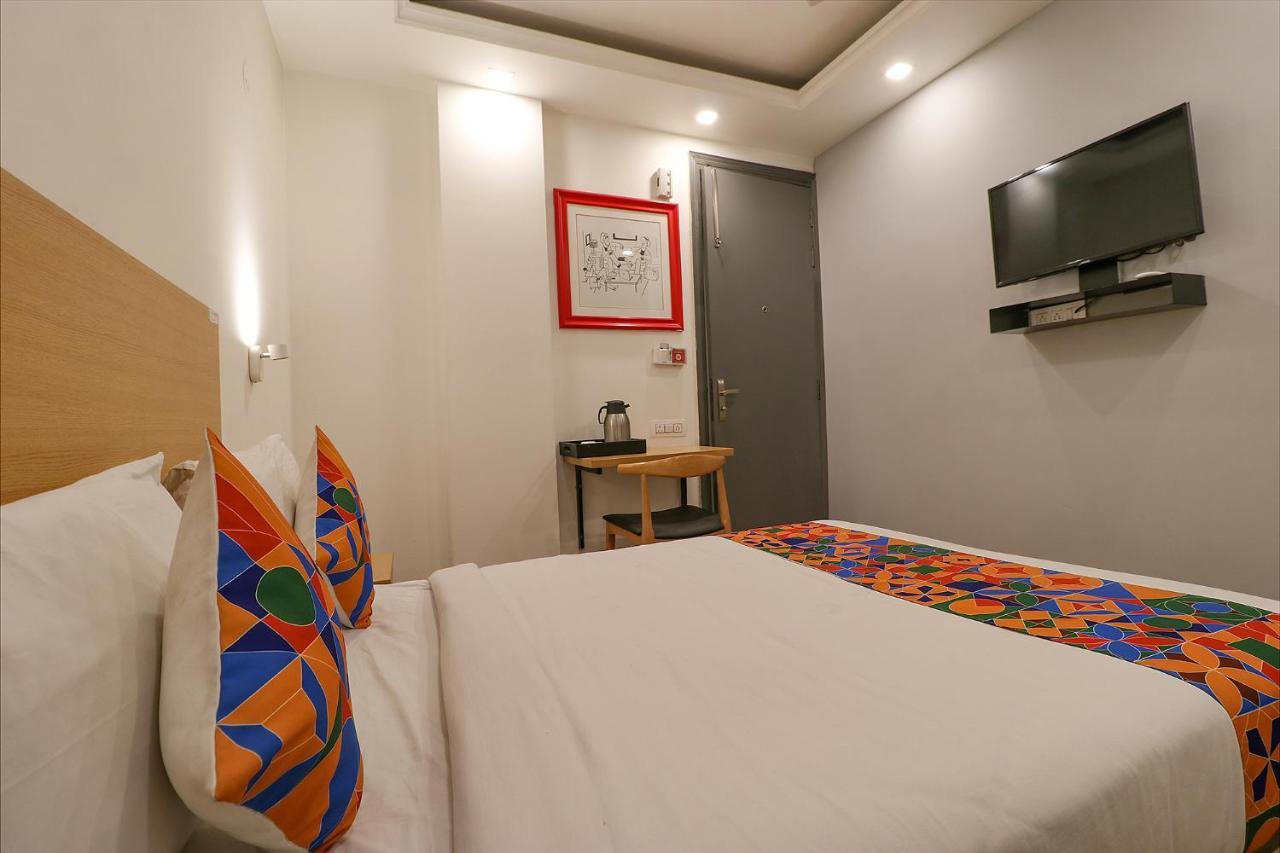 Fabhotel The Chaitanyas Rohini Sec 18 Delhi  Ngoại thất bức ảnh