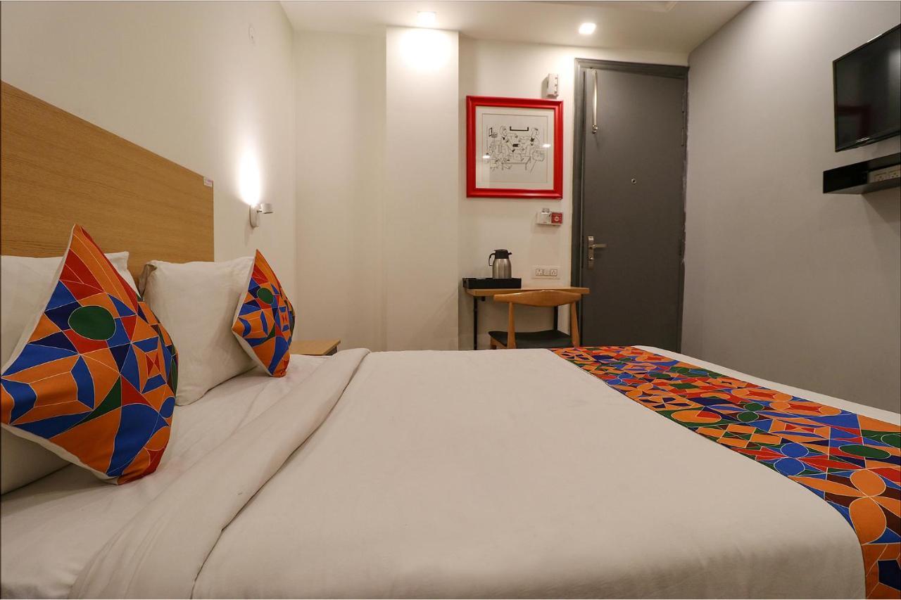 Fabhotel The Chaitanyas Rohini Sec 18 Delhi  Ngoại thất bức ảnh
