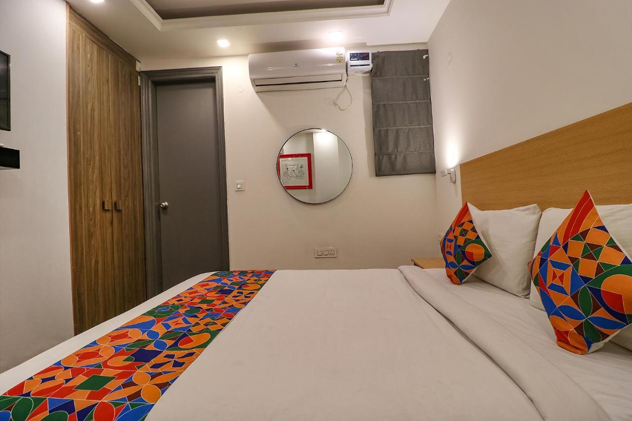 Fabhotel The Chaitanyas Rohini Sec 18 Delhi  Ngoại thất bức ảnh
